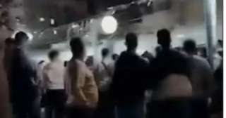 معركة ساعة الذروة.. الأمن يكشف كواليس فيديو مشاجرة مترو الأنفاق معركة ساعة الذروة.. الأمن يكشف كواليس فيديو مشاجرة مترو الأنفاق