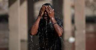 الأرصاد: ذروة الموجة الحارة الخميس والحرارة أعلى من المعدل بـ10 درجات الأرصاد: ذروة الموجة الحارة الخميس والحرارة أعلى من المعدل بـ10 درجات