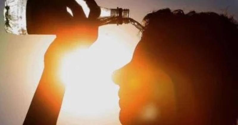 الأعلى منذ 160 يوما.. مركز المناخ يحذر من موجة حرارة قياسية تضرب البلاد