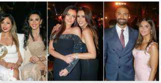 ياسمين عبد العزيز وكريم فهمي وزوجته وليلى علوي ورضوى الشربيني من بينهم ... نجوم سطعت في سماء الأهرامات بحفل زفاف ابنة محمد السعدي