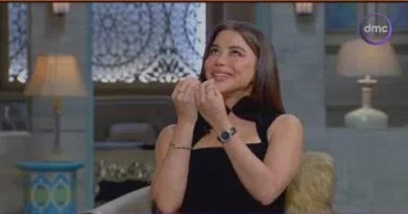 يارا السكري في ”صاحبة السعادة”: عصام السقا ”مخمضني” في كواليس المسلسل