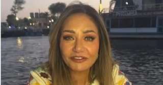 ليلي علوي توجه رسالة للكينج محمد منير من أسوان: بحبك وبدعيلك