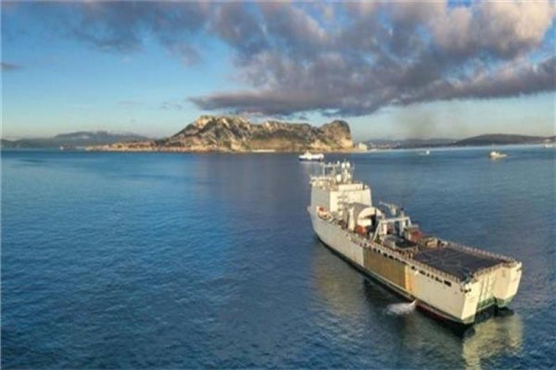 بريطانيا تتحرك عسكريًا في مضيق هرمز.. كاسحات ألغام على خط المواجهة.. عاجل