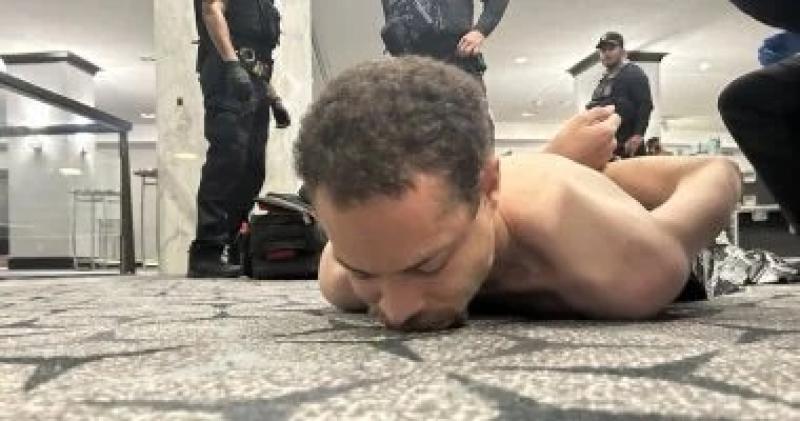 مطلق النار يدعى كول توماس ألين من كاليفورنيا ويبلغ من العمر 31 عاما