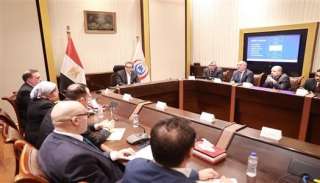 وزير الصحة يتابع خطة تنفيذ مستشفى النيل للأطفال