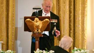 انتقم لأوروبا.. الملك تشارلز يرد على ترامب بـ”دعابة لاذعة”