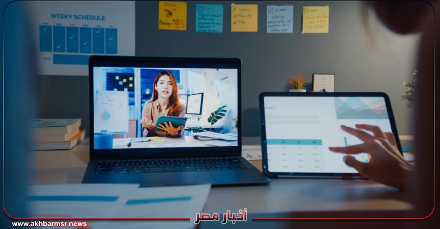 منال منير تكتب « صناعة الكورسات الرقمية بين المتعة التعليمية والتسويق المبالغ فيه»