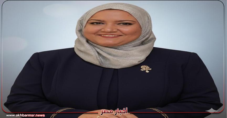 منال منير تكتب « صناعة الكورسات الرقمية بين المتعة التعليمية والتسويق المبالغ فيه»