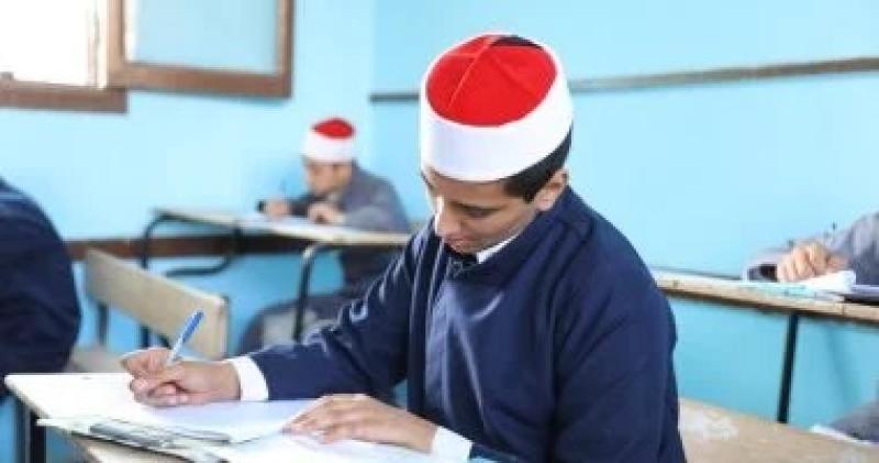 قطاع المعاهد الأزهرية :استمرار امتحانات النقل الثانوى غدا الخميس