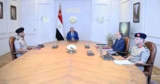 الرئيس السيسى يعرب عن اعتزازه بعطاء وتضحيات رجال القوات المسلحة لحماية الأمن... الرئيس السيسى يعرب عن اعتزازه بعطاء وتضحيات رجال القوات المسلحة لحماية الأمن القومى