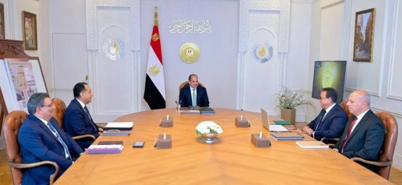الرئيس المصري يوجه برفع كفاءة وإتاحة الخدمات الطبية لكل المواطنين