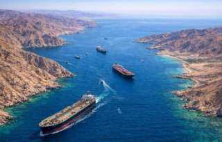 قطر: لا يمكن قبول سيطرة طرف واحد على هرمز ونرفض فرض رسوم قطر: لا يمكن قبول سيطرة طرف واحد على هرمز ونرفض فرض رسوم