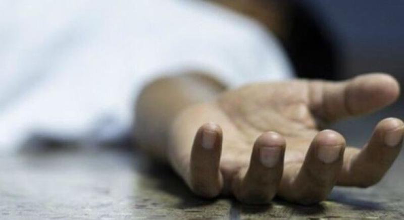 عامل ينهي حياته أسفل عجلات قطار في أبو النمرس