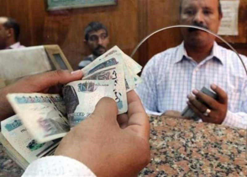 لو مرتبك أقل من 10 آلاف جنيه.. اعرف هتقبض كام بعد الزيادة الجديدة
