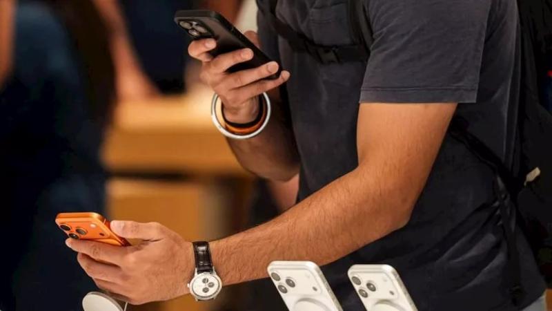 تطبيق واحد.. كيف أصبح الهاتف المحمول أقوى أداة لزيادة المبيعات؟