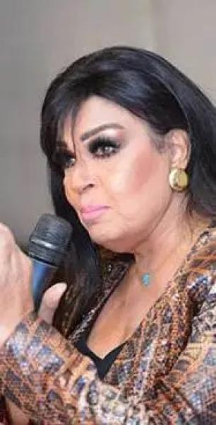 لمدة 3 أسابيع.. ابنة فيفي عبده تكشف تطورات حالة والدتها الصحية