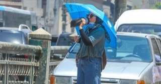 الأرصاد: طقس الجمعة حار رطب على أغلب الأنحاء والقاهرة تسجل 35 درجة الأرصاد: طقس الجمعة حار رطب على أغلب الأنحاء والقاهرة تسجل 35 درجة