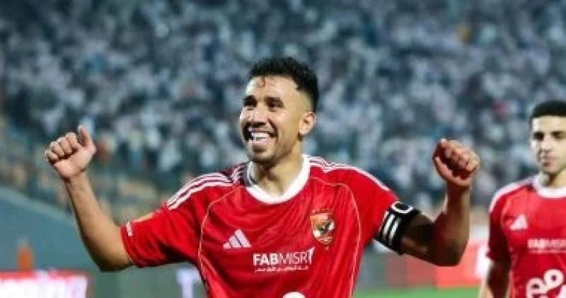 بعد رحيل تريزيجيه.. بن شرقي يقود الجبهة اليسرى للأهلي في الموسم الجديد