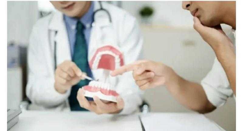 قاتل صامت في فمك.. كيف تهدّد بكتيريا اللثة قلبك.. وتسبب تكلساً مميتاً للصمامات؟