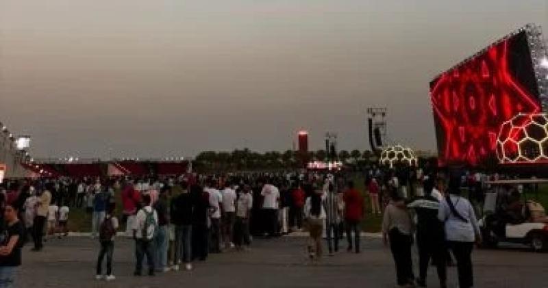 توافد الجماهير على منطقة الفان زون بالعاصمة الجديدة لمشاهدة نهائى كأس العالم