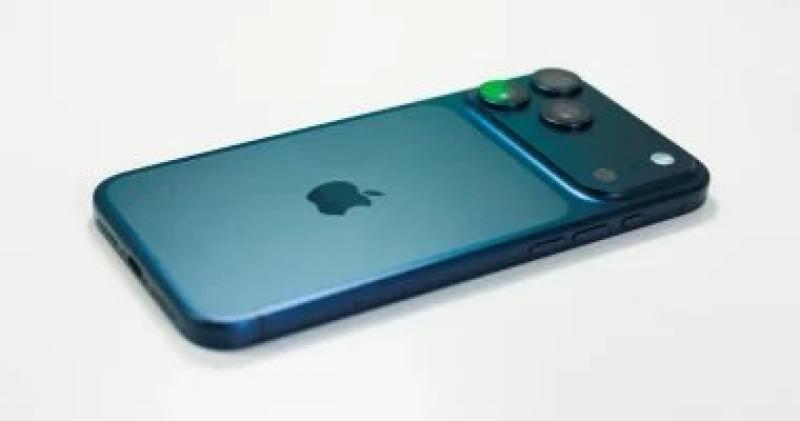 هل ينخفض سعر iPhone 20 فى 2027؟.. توقعات متفائلة لكنها لا تزال رهينة السوق