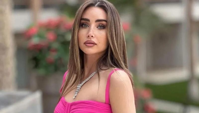 ترند ميني يو يكشف التشابه المذهل لملامح هنا الزاهد بين طفولتها وصباها