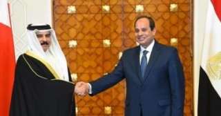 ملك البحرين يعرب للرئيس السيسى عن تضامن بلاده مع مصر عقب زلزال فجر اليوم