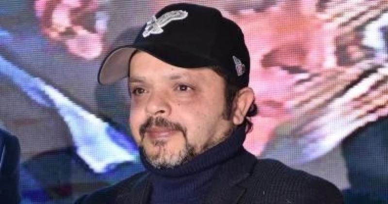 محمد هنيدى يعلن وفاة شقيقه واقتصار العزاء على صلاة الجنازة