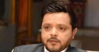 محمد هنيدي فى رسالة مؤثرة بعد وفاة شقيقه: إمبارح فقدت أخ وكان حواليا ألف أخ
